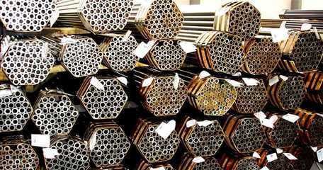 ���̰���